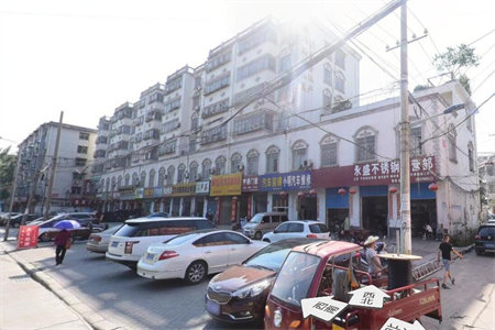 城东缇香郡小高层精装修2室2厅1卫120万106m2出售